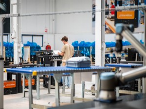 Giải thưởng cho dự án phân loại bưu kiện AI tạo sinh